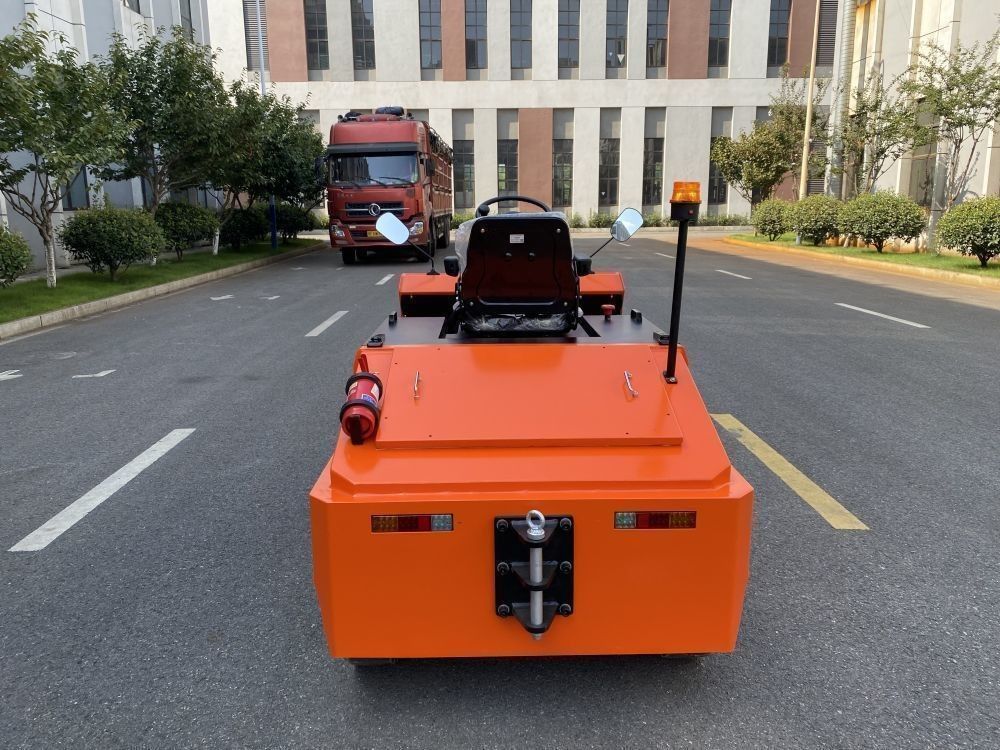 Max traction 1250KN Electric Vehicle Mover Electric Tow Tractor 2 Ton